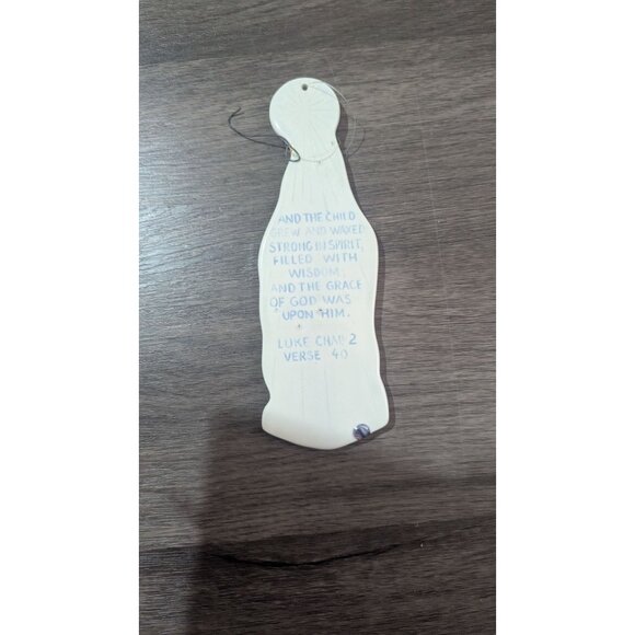 White Ceramic Religious Ornament Virgin Mary and Child Luke 2:40 ” - Picture 5 of 6